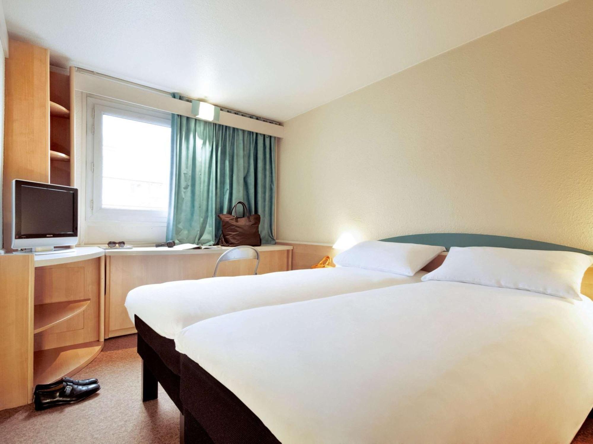 Ibis Carlisle Centre Hotel 2*