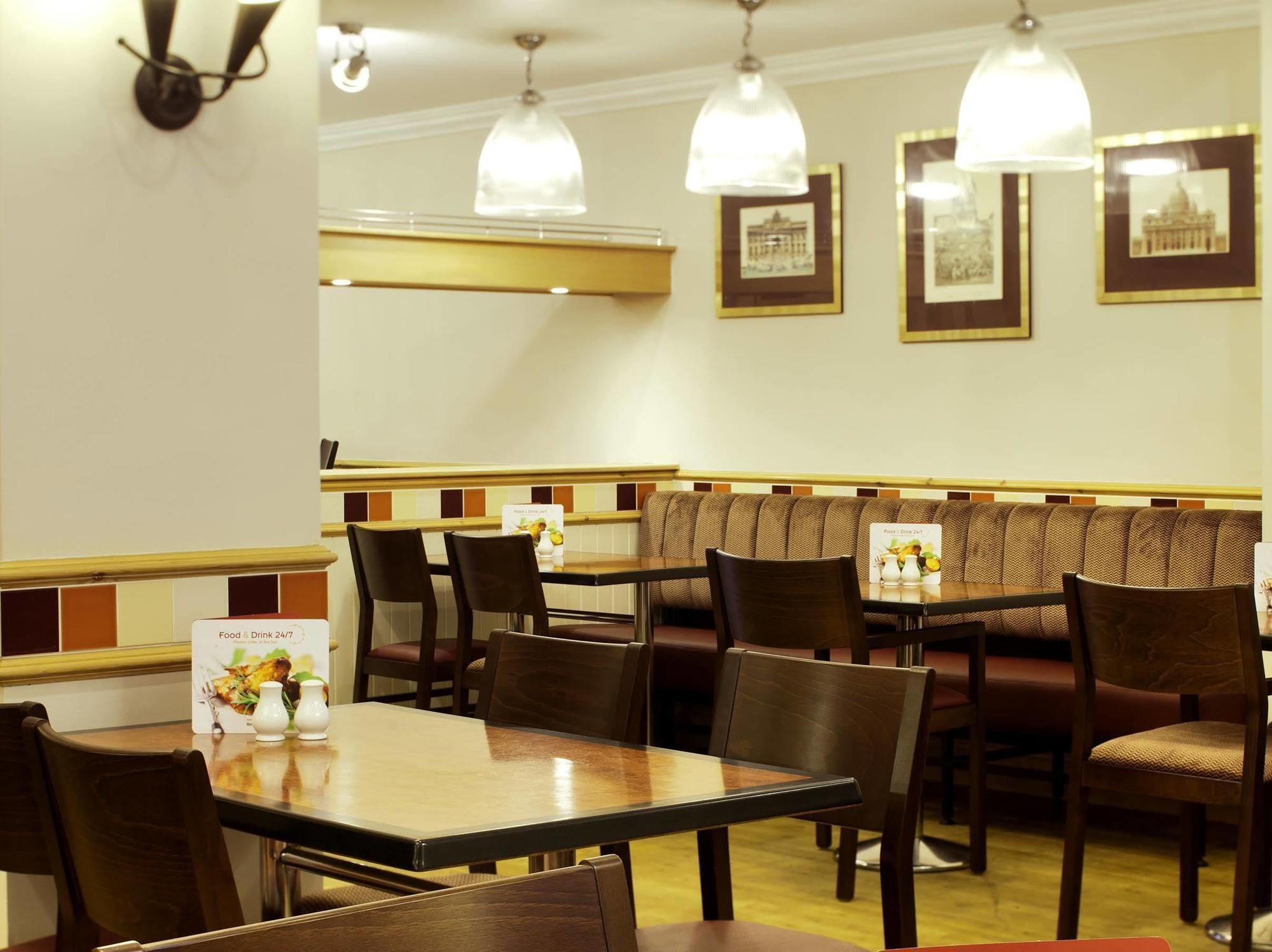 Ibis Carlisle Centre 2*