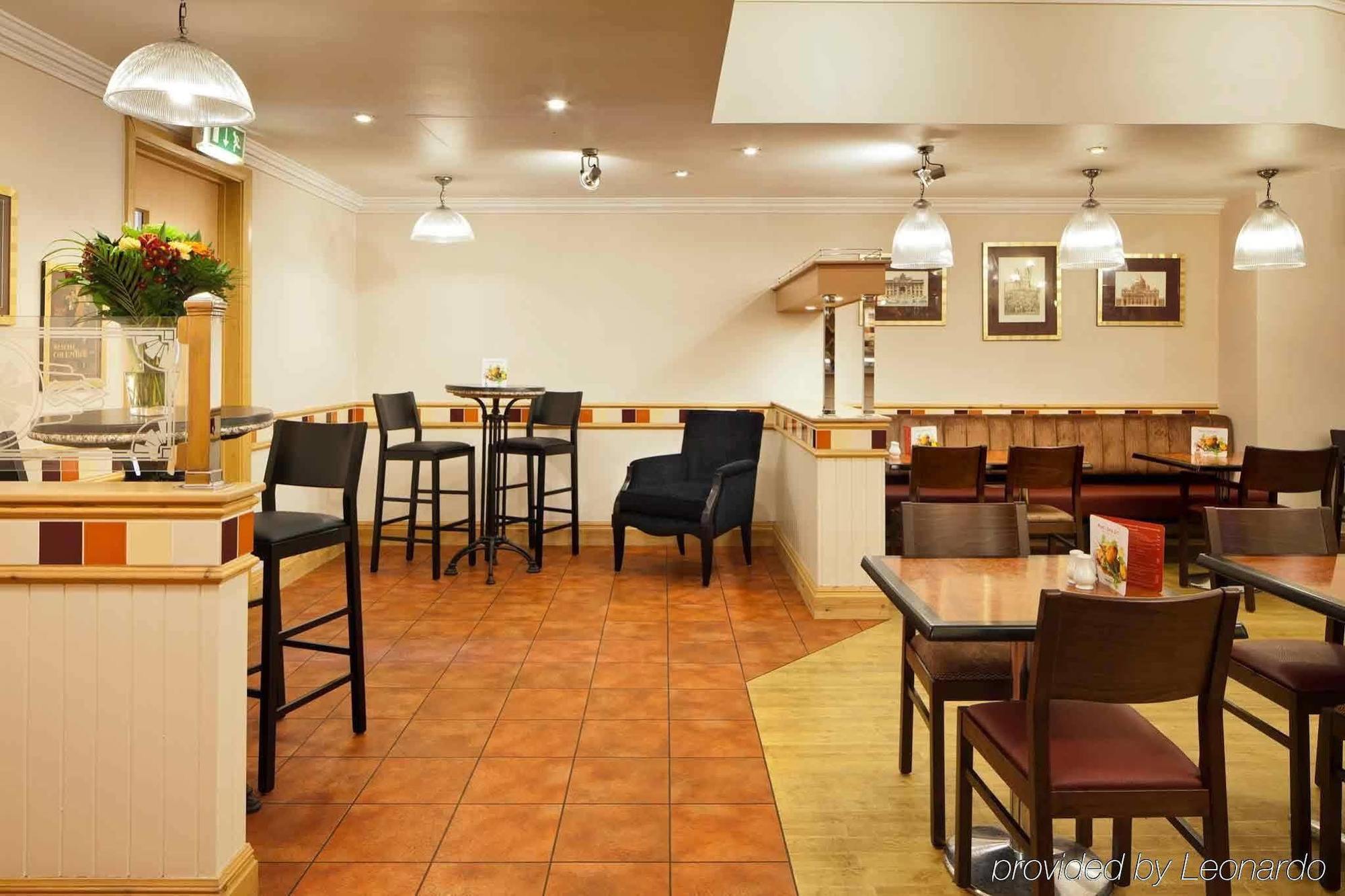 Ibis Carlisle Centre Hotel 2*